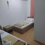 Πανσιόν Pansion Danijel 3*