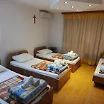 Πανσιόν Pansion Danijel 3*