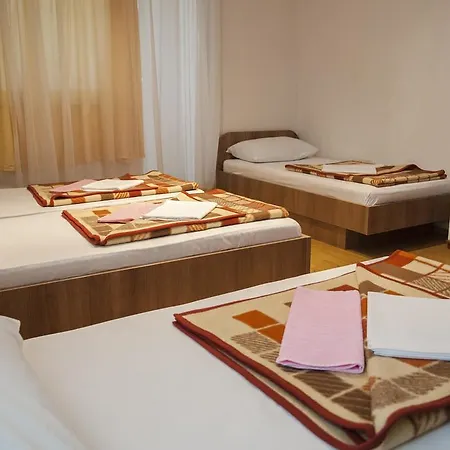 Pansion Danijel Konukevi 3*
